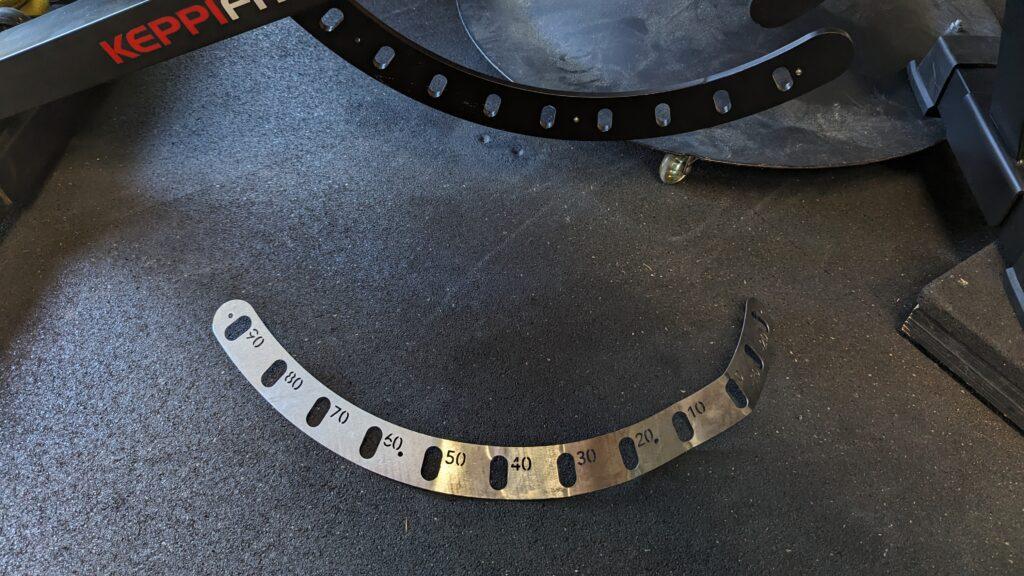 Broken Keppi bench