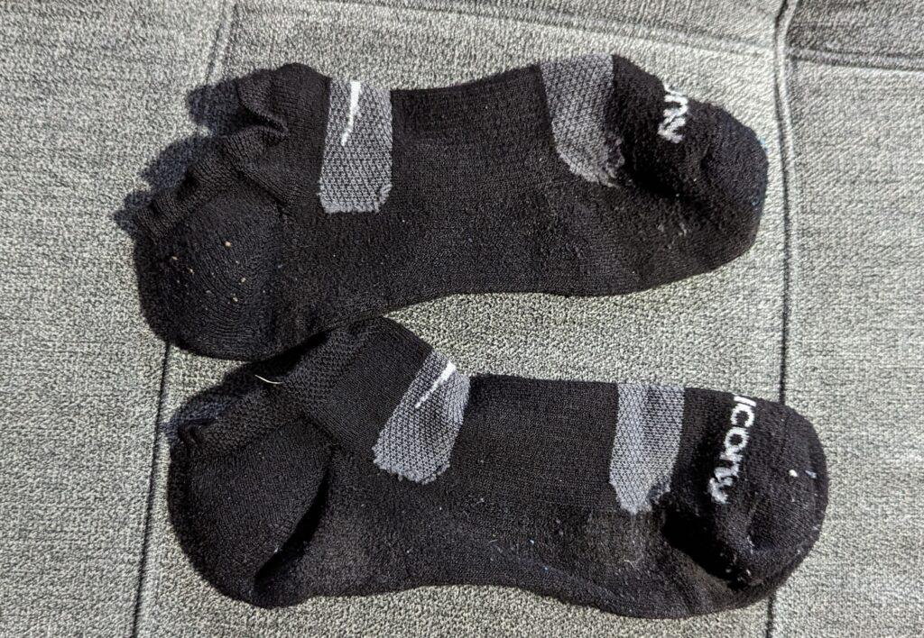 SAUCONY Socks