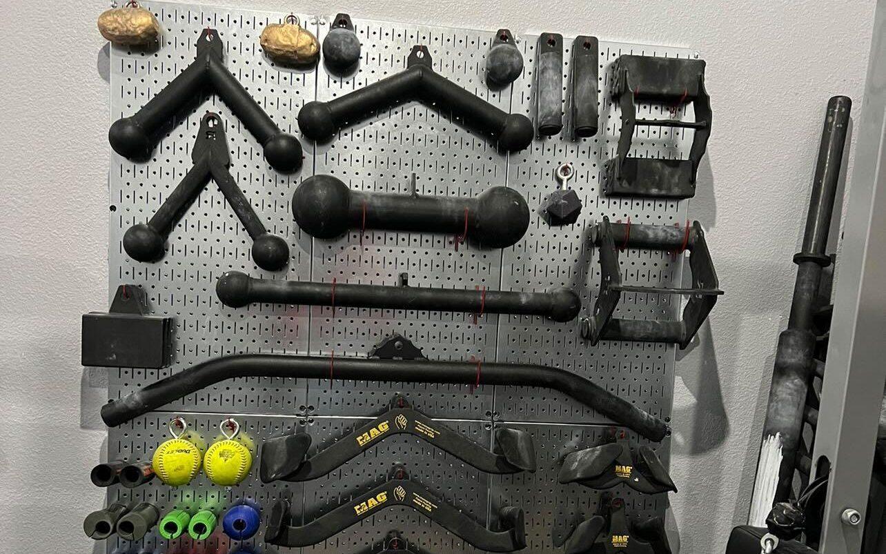 Fat Grip For Wall Control