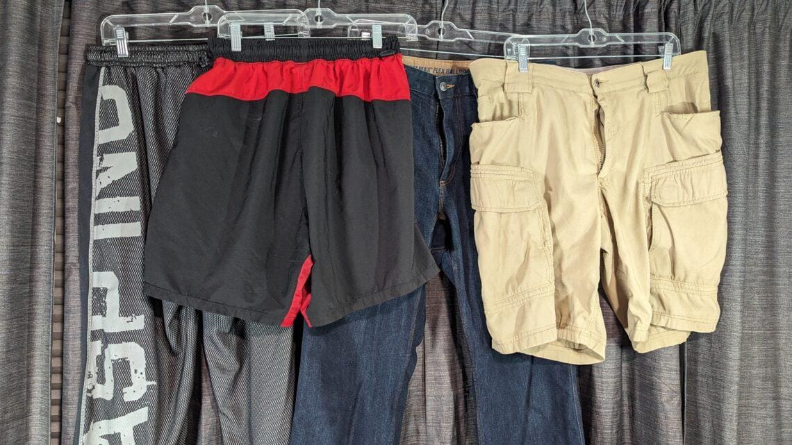 TheBESTShortsPantsForGuysWithBIGLegs