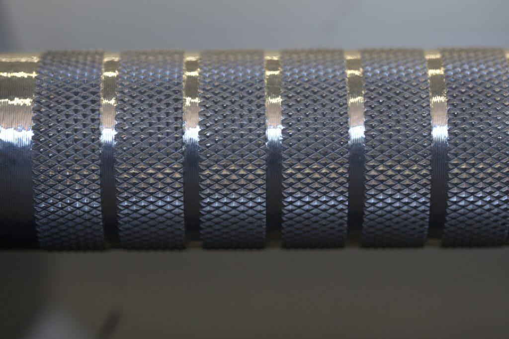 PrimePrototypeTrapBar Knurl1 Resized
