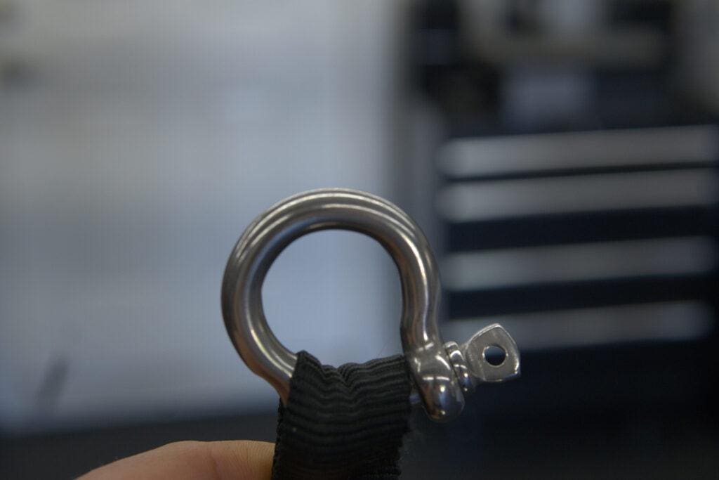 The BEST Carabiner For Your Home Gym - 2026 6 BestCarabinerForHomeGym Shackle