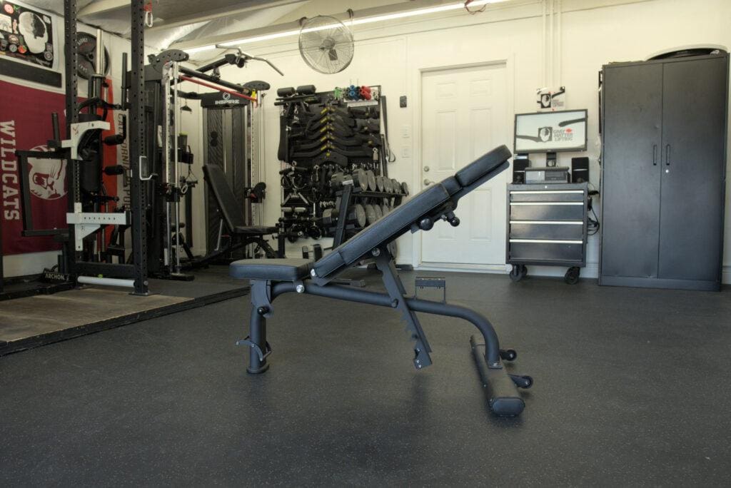 WideBodyBench Angle1