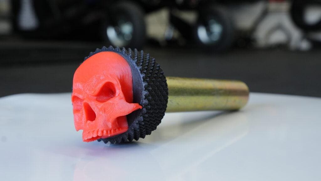 KnurledSkullMagPin