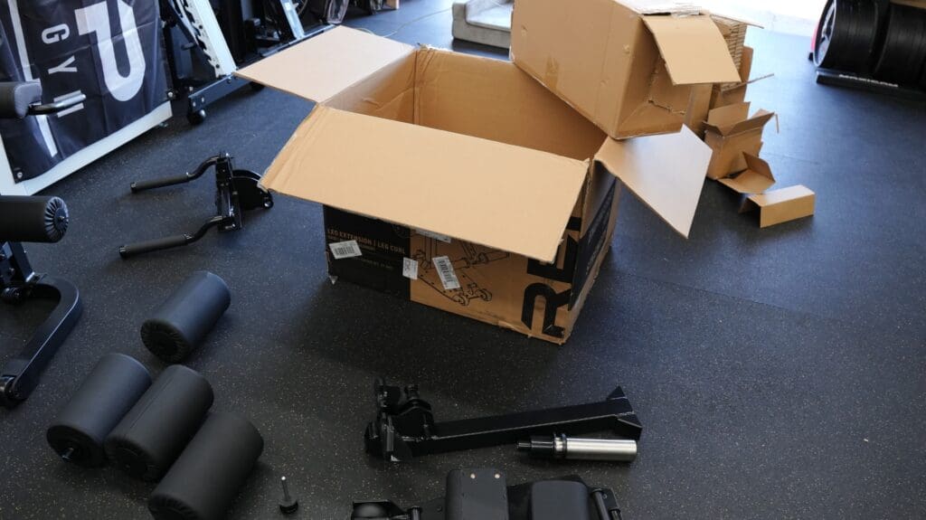 REPLegExtensionLegCurlBenchAttachment Boxes Resized